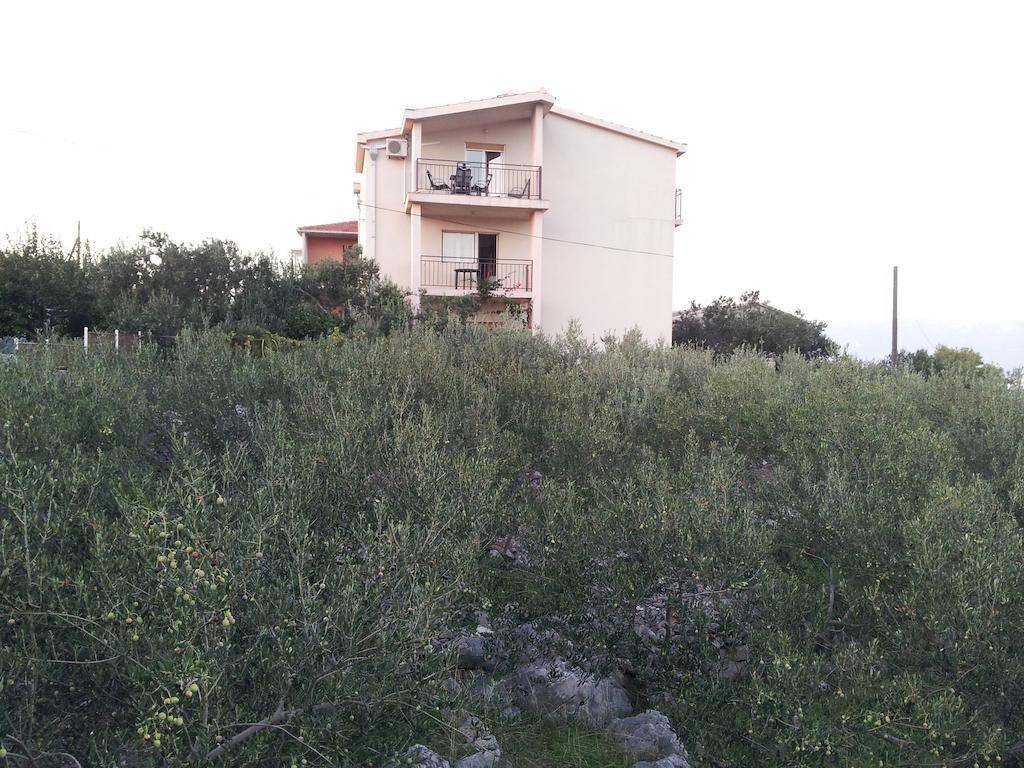 Apartments Jelica Слатине Екстериор снимка